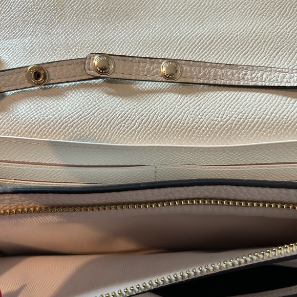 Coach White Leather Clutch with Gold Hardware - Picture 5 of 6